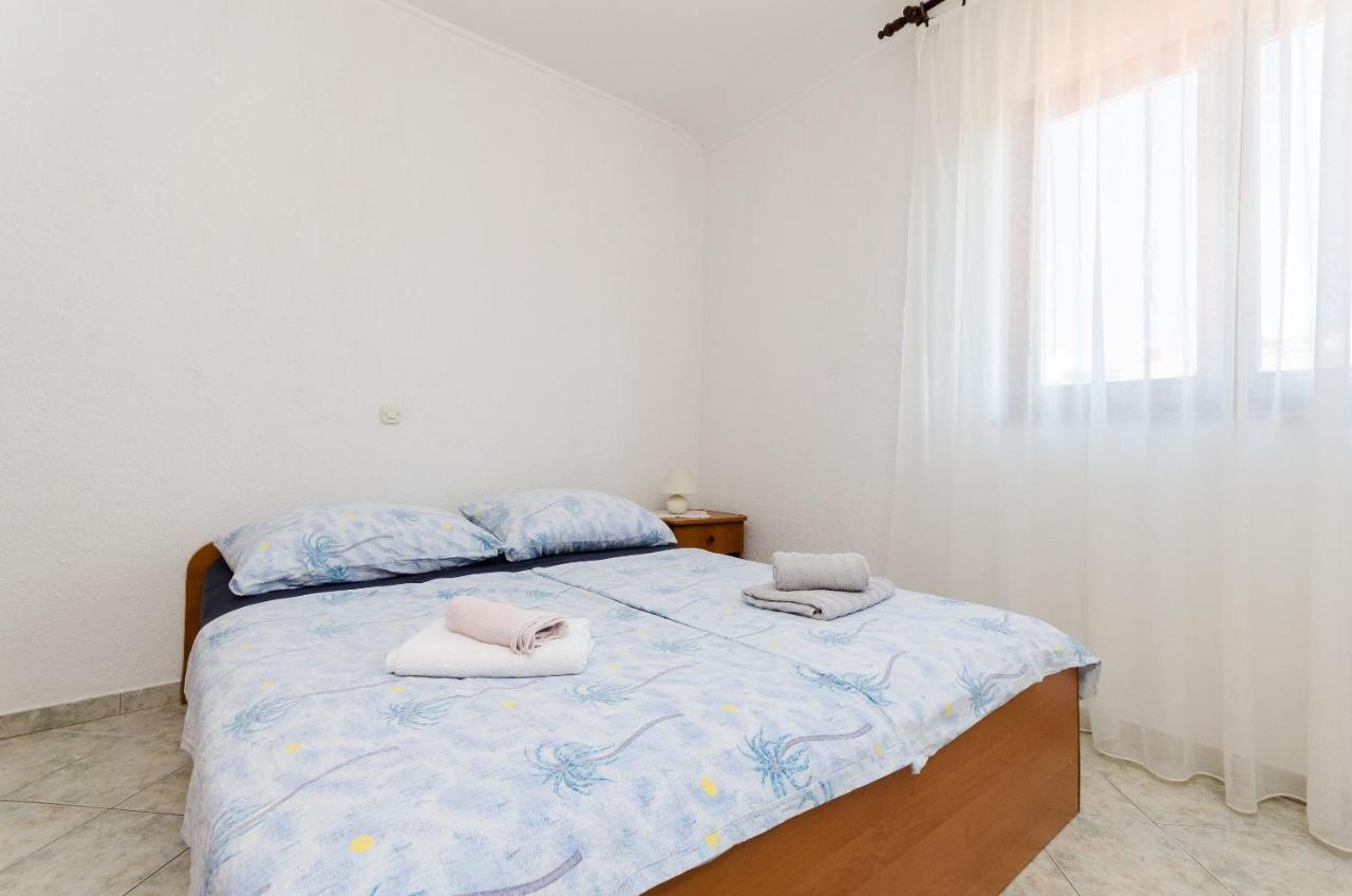 Apartments Danica Лопар Екстериор снимка