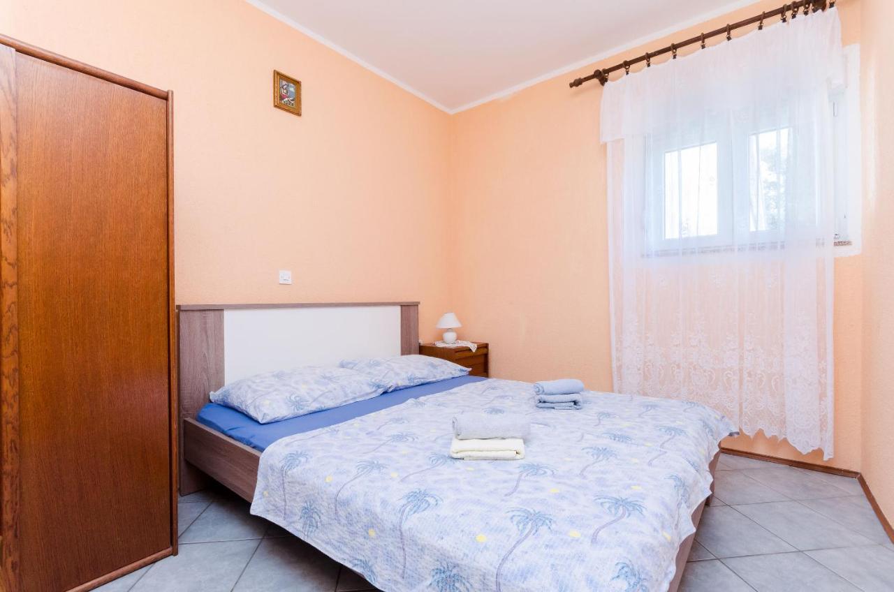 Apartments Danica Лопар Екстериор снимка