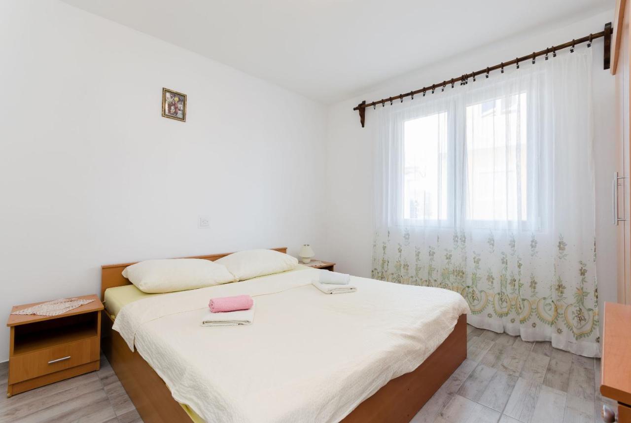 Apartments Danica Лопар Екстериор снимка