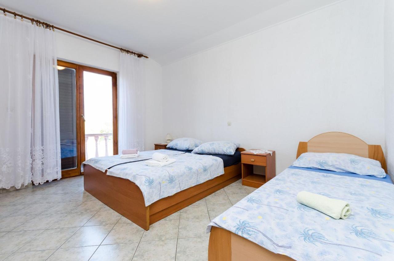 Apartments Danica Лопар Екстериор снимка