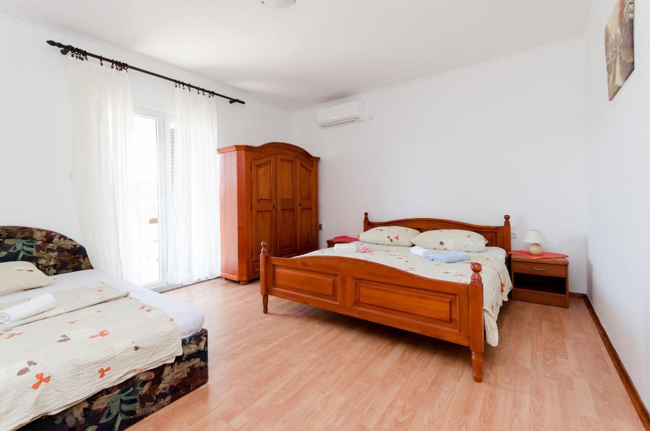 Apartments Danica Лопар Екстериор снимка