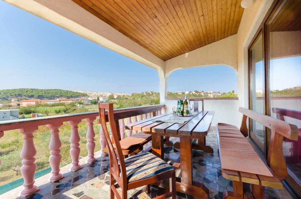 Apartments Danica Лопар Екстериор снимка