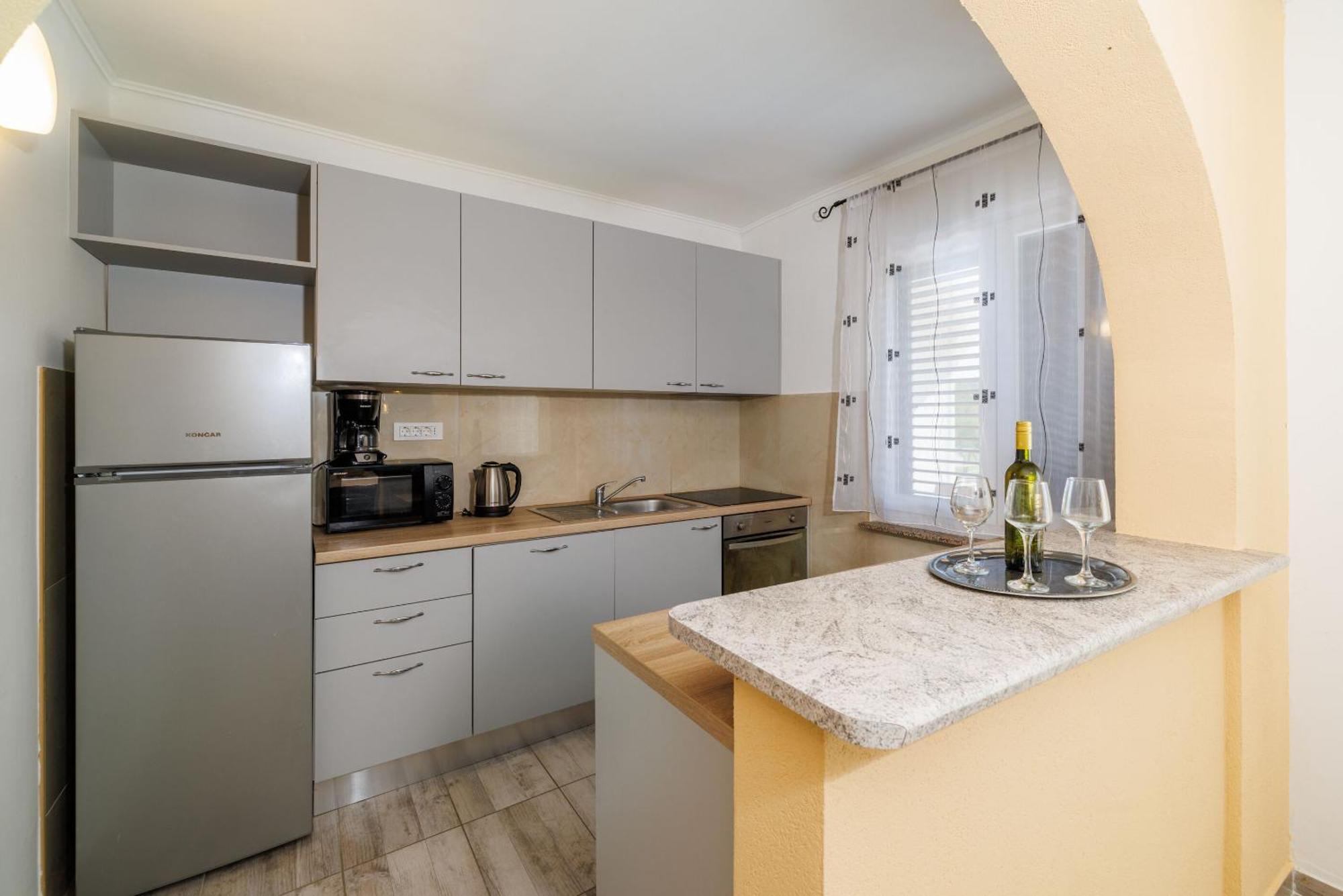 Apartments Danica Лопар Екстериор снимка