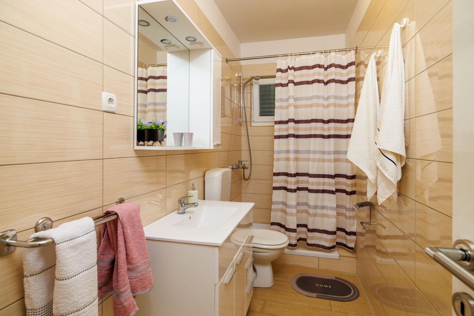 Apartments Danica Лопар Екстериор снимка