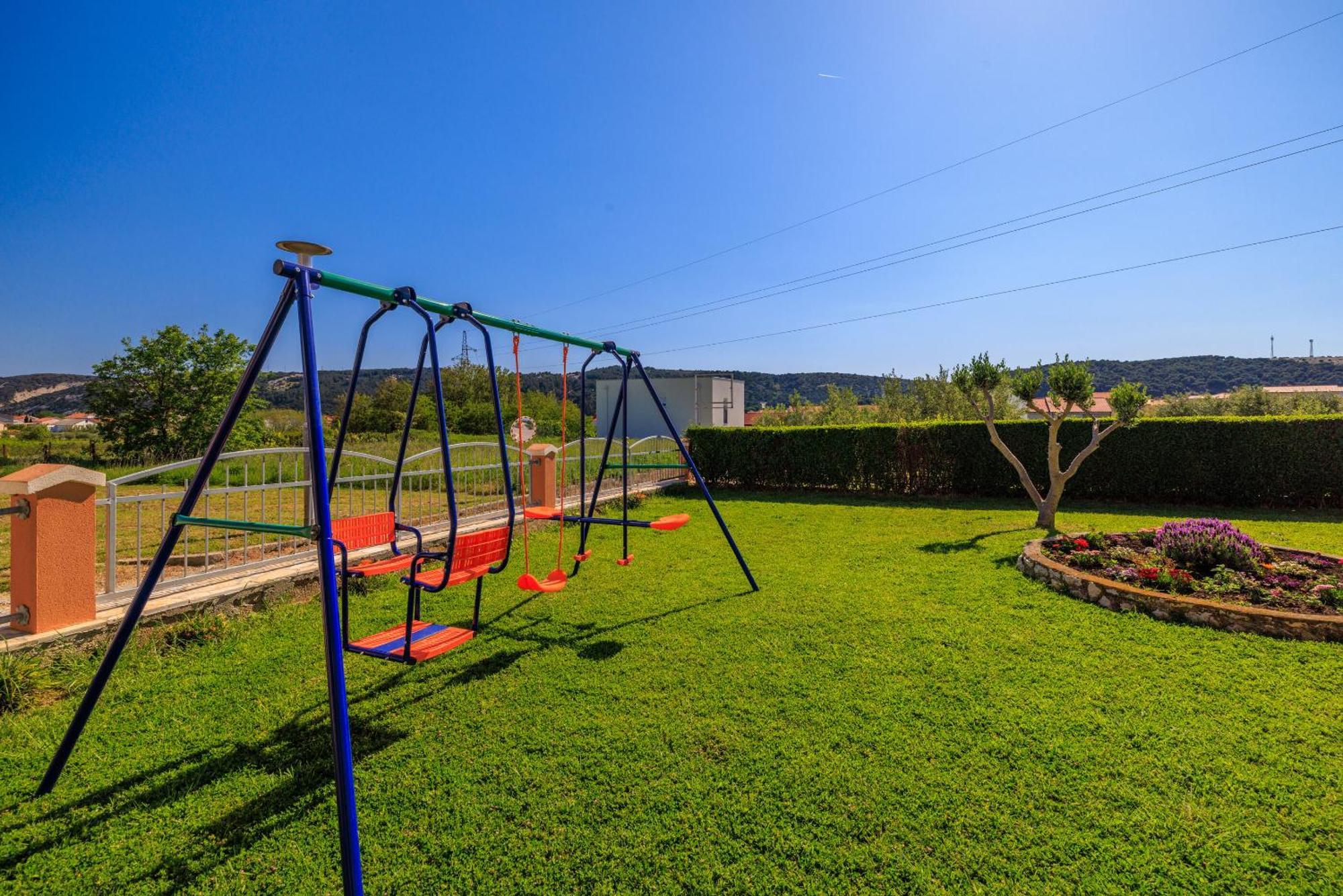 Apartments Danica Лопар Екстериор снимка